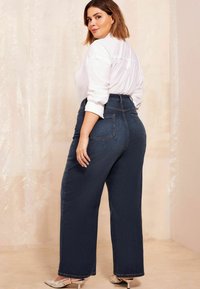Curves Like These Trapézfarmer - blue