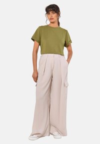 Apricot APRICOT WIDE LEG FLUID CARGO TROUSERS - Cargohose - stone