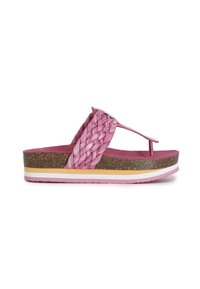 Lyserød platform flip-flop med et vævet strop, gummisål og et lagdelt design med mørkere brun, gul og hvide accenter.