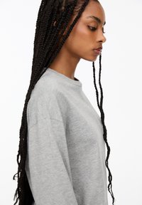 PULL&BEAR OVERSIZE - Longsleeve - grey