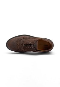 Scarpa da dress in pelle marrone con dettagli brogue, chiusura con lacci, punta rotonda e una superficie liscia. Include una suola in contrasto.