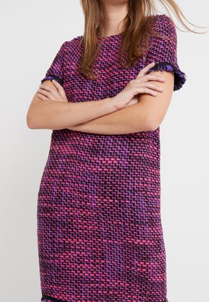 Robe fourreau - purple
