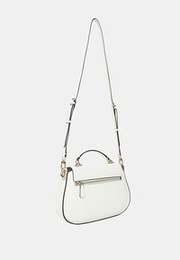 Borsa a tracolla bianca in pelle con forma strutturata, bordi neri, tracolla staccabile e dettaglio della tasca anteriore con zip.