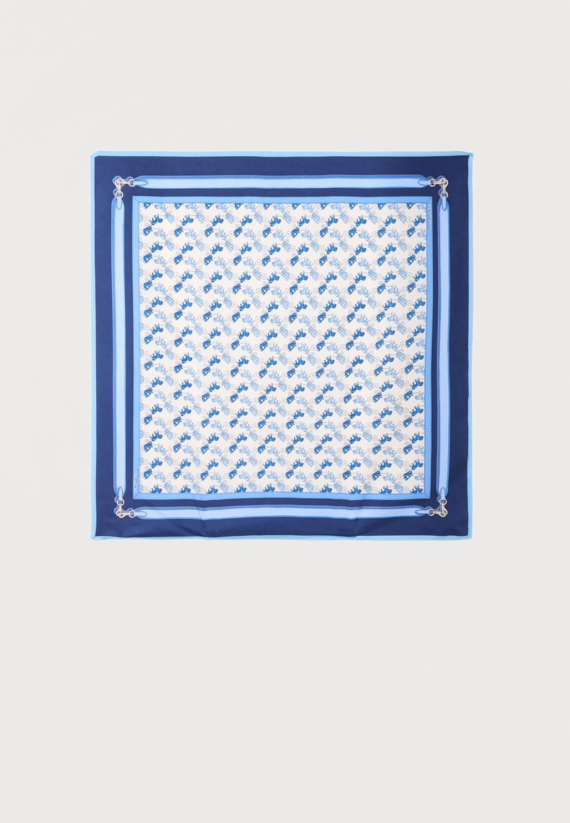 Τετράγωνο μαντήλι με επαναλαμβανόμενο μοτίβο μπλε τρακτέρ στο κέντρο και περιμετρικό σχέδιο σε μπλε ναυτικό και ανοιχτό μπλε με σχέδια φερμουάρ στις γωνίες.