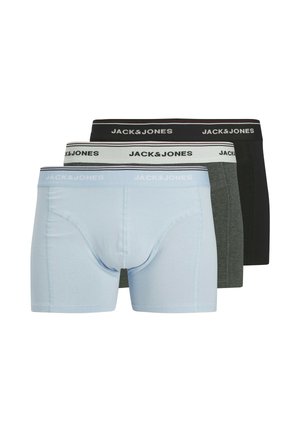 Tre par Jack & Jones herre boxer shorts i lys blå, mørkegrå og svart, stablet og vist forfra på hvit bakgrunn.