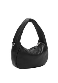 Czarna skórzana torba na ramię o zaokrąglonym kształcie, miękkiej fakturze i zamknięciu na zamek błyskawiczny z metalowymi dodatkami w kolorze srebrnym.