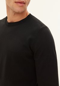Oscar Jacobson VALTER - Strickpullover - black