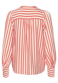 Blouse rayée en corail et crème. Manches longues à bouffant, poignets boutonnés, détail de dos plissé, col rond, tissu léger.