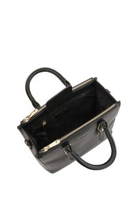 Zwarte leren handtas met een gestructureerd ontwerp, bovenste ritsafsluiting en gouden hardware. Beschikt over dubbele handvatten en een gevoerde binnenkant.