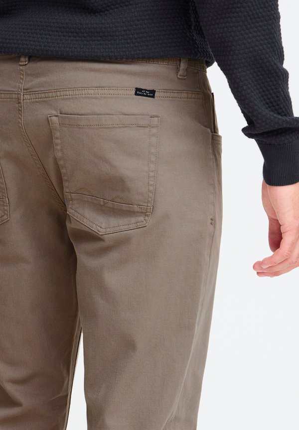 BHRODNEY PANTS SLIM/ REGULAR FIT NARROW LEG - Trousers - granite4