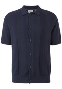 Korte mouwen marineblauwe cardigan gemaakt van lichtgewicht breigoed, met een knoopsluiting aan de voorkant, geribbelde zoom en verticale geribbelde textuurdetails.