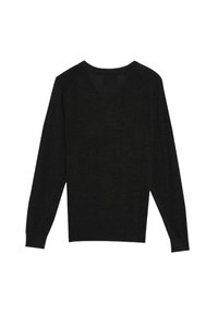 Pull noir à manches longues avec un col rond, fabriqué en tissu doux, présentant une texture lisse et une coupe décontractée. Aucun logo ou motif visible.