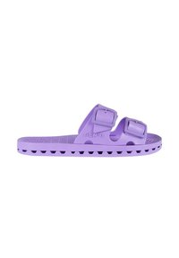 Sandalias moradas hechas de goma ligera, con dos correas ajustables y una plantilla texturizada con orificios de ventilación.
