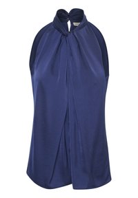 Mörkblå ärmlös blus med plisserad framdel, hög hals och knäppning i ryggen. Slät tyg med mjuk textur.