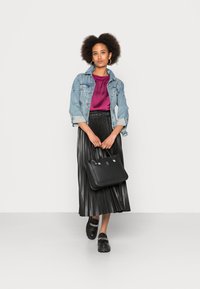 Anna Field T-shirt estampada - dark red