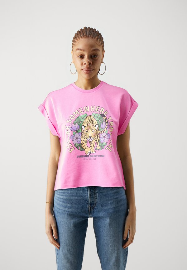 ONLLUCINDA TROPIC BOX - Print T-shirt - strawberry moon