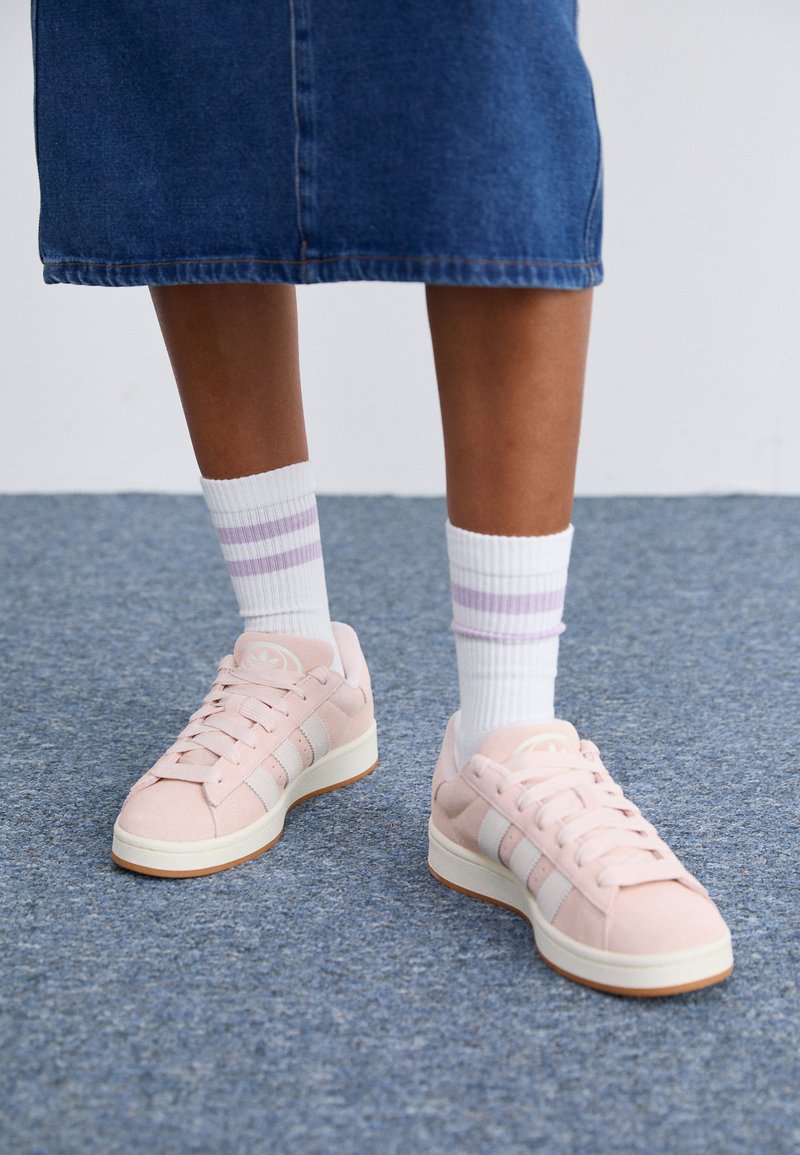 adidas gazelle silver green womens adidas Men's Originals Campus 00s, Wonder Cloud White Gum / 10 main image 1