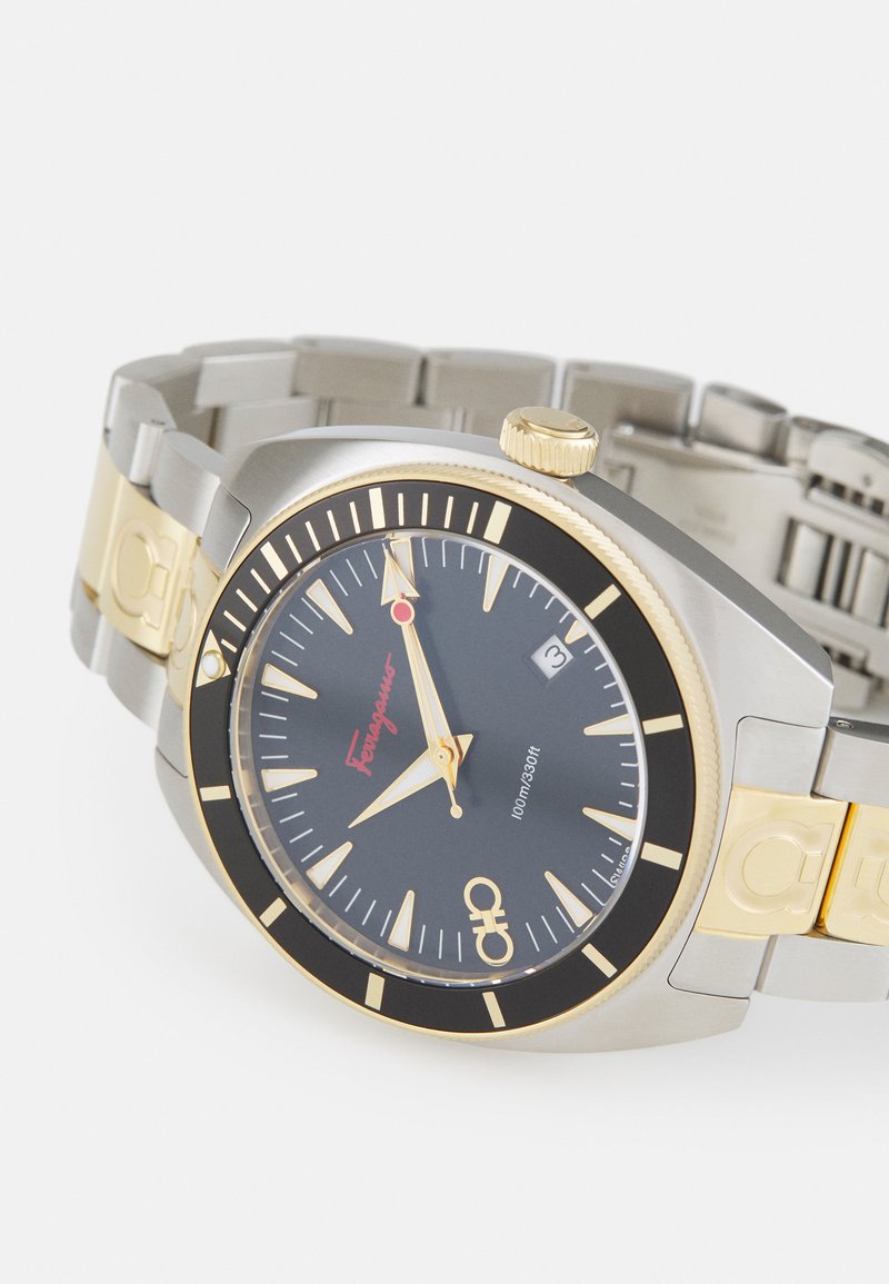 Herren Mützen, Hüte & Caps | Salvatore Ferragamo EXPERIENCE Uhr gold-coloured/black/goldfarben - RM87154 Herren Mützen, Hüte & Caps | Salvatore Ferragamo EXPERIENCE Uhr gold-coloured/black/goldfarben - RM87154