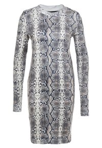 Vero Moda Tall Pletené šaty - white