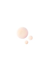 Trois taches circulaires d'une substance crémeuse de couleur rose pâle ; de tailles variées avec une texture lisse et brillante sur un fond blanc.