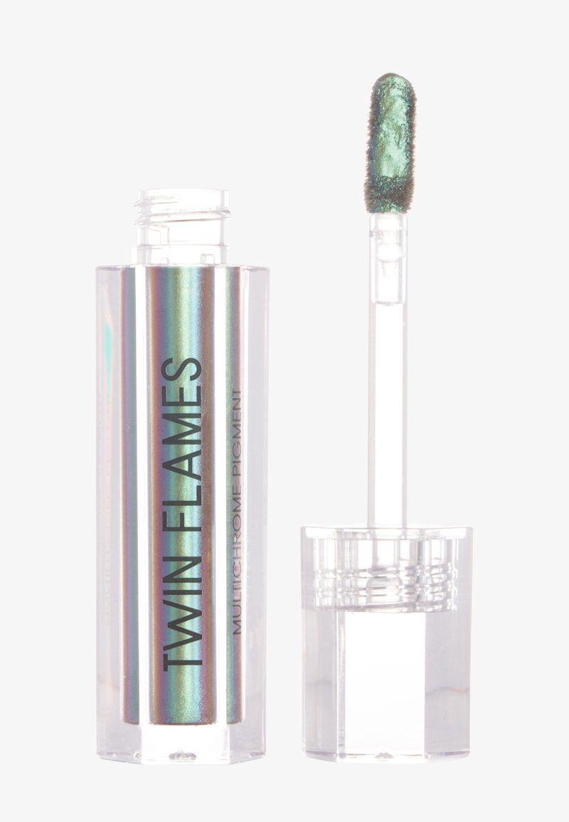 Tubetto trasparente contenente un pigmento liquido multicolore con riflessi argento e verde. L'applicatore ha una punta morbida e soffice per un'applicazione facile.