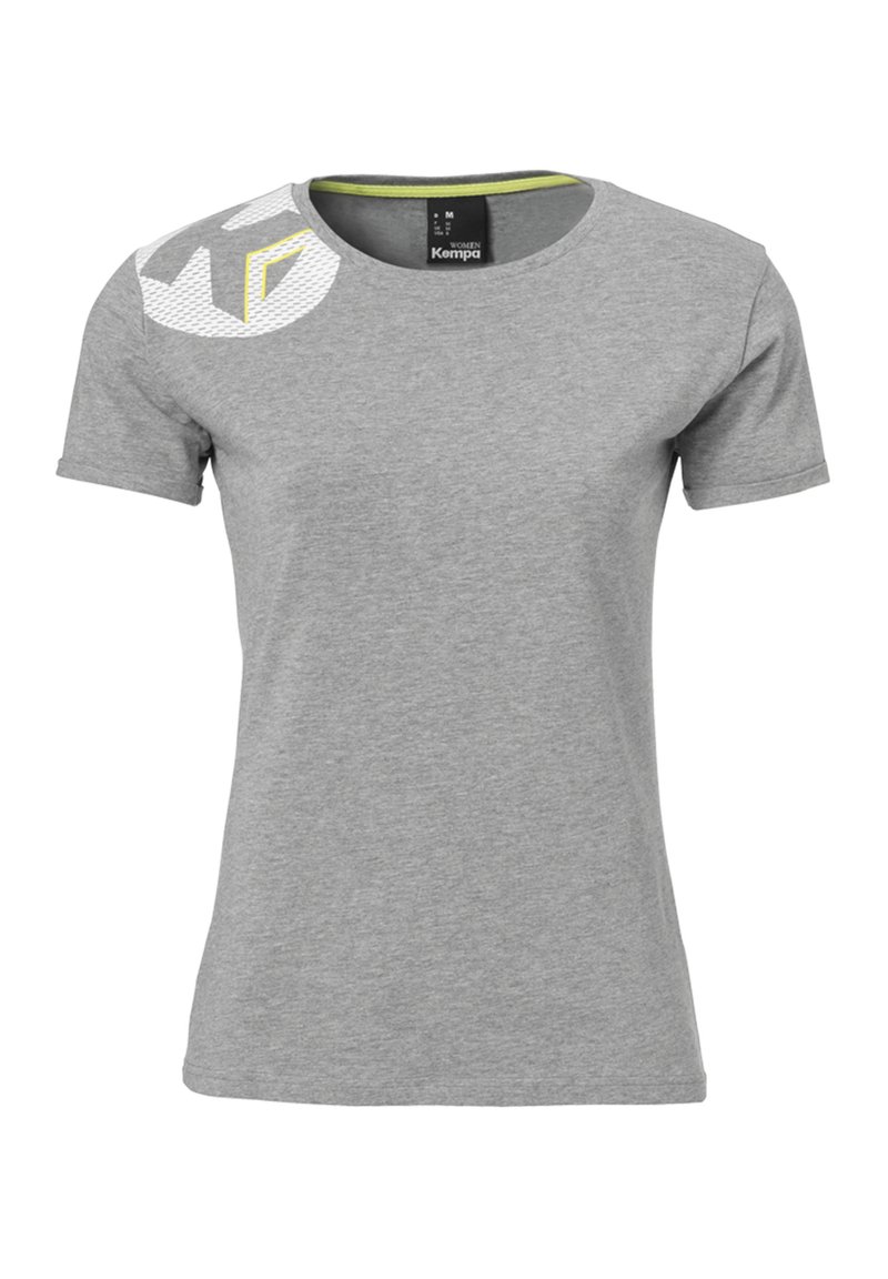 T-shirt grigio a maniche corte con collo rotondo. Notevoli motivi geometrici bianchi e gialli sulla spalla sinistra. Realizzato in un tessuto morbido e strutturato.