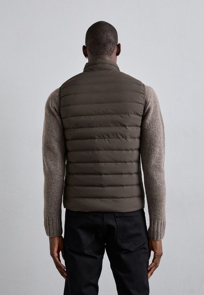 Emporio Armani DOWN WAISTCOAT - Väst - verde militare