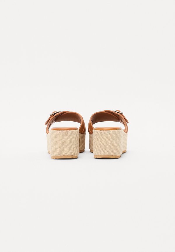 SENECA SLIDER WOMEN PLATFORM - Heeled mules - chipmunk4