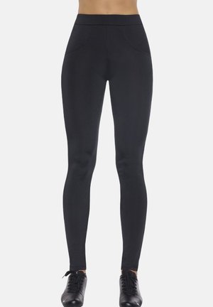 - Legginsy