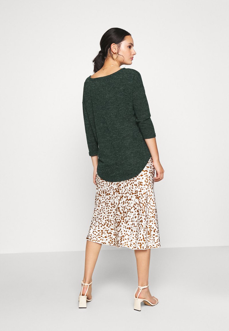 Damen T-Shirts | ONLY ONLALBA Langarmshirt pine grove/tanne - LI85380 Damen T-Shirts | ONLY ONLALBA Langarmshirt pine grove/tanne - LI85380
