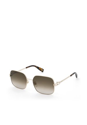 Lunettes de soleil carrées avec montures métalliques argentées et verres à dégradé foncé, avec des embouts de branches noirs et motif écaille.