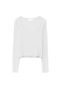 Weißes, geripptes, langärmliges Cropped-Top mit weitem Rundhalsausschnitt, flach auf einem weißen Hintergrund präsentiert.