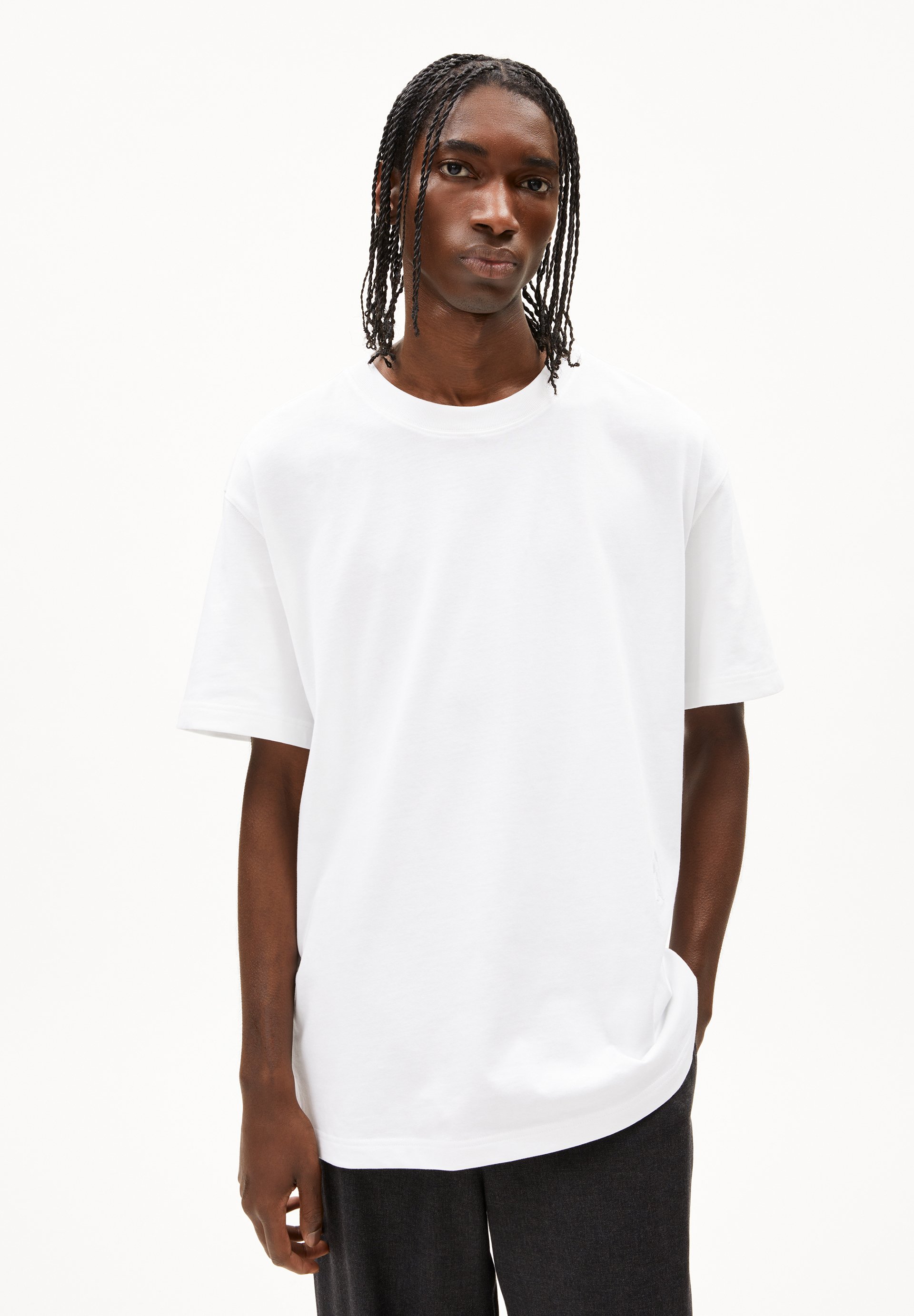 【OAKLEY】25ss RATITUDE FLIGHT TEE Men's T-shirts Oakley Latitude Flight Tee Mist | Footshop