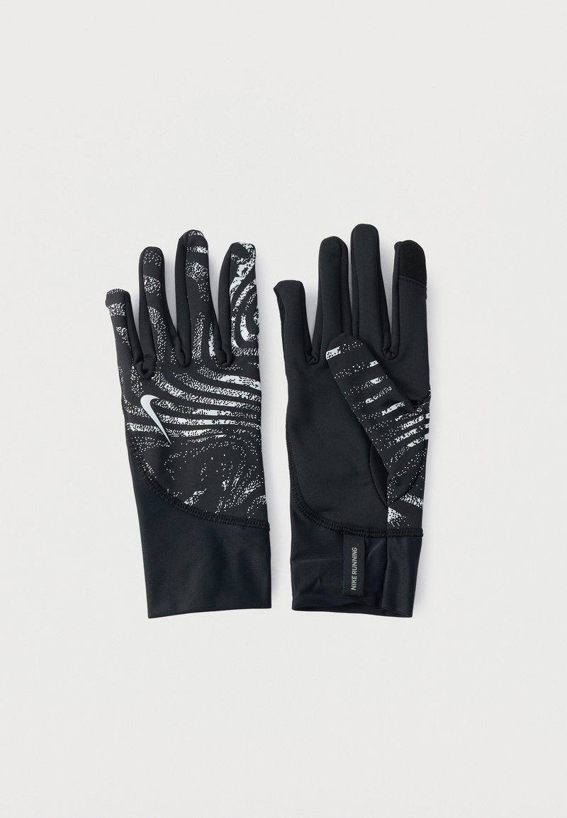 Μαύρα γάντια με υφή σε λευκό χρώμα, στενή εφαρμογή και ξεχωριστό σχεδιασμό δακτύλων. Το υλικό φαίνεται ελαστικό και ελαφρύ.