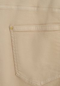 Freddy IN NAVETTA CON ELASTICO IN VITA E SUL FONDO. - Jeans Tapered Fit - cobblestone