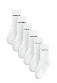 Chaussettes blanches en coton, lot de six. Chaque chaussette présente des côtes aux poignets et le logo "ALLSAINTS" en noir. Texture douce et conception sans couture au niveau des orteils.