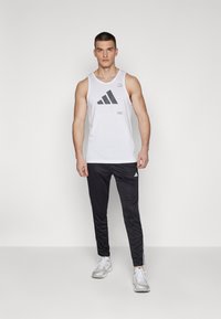 adidas Performance ALL GYM CATEGORY GRAPHIC - Topper - white