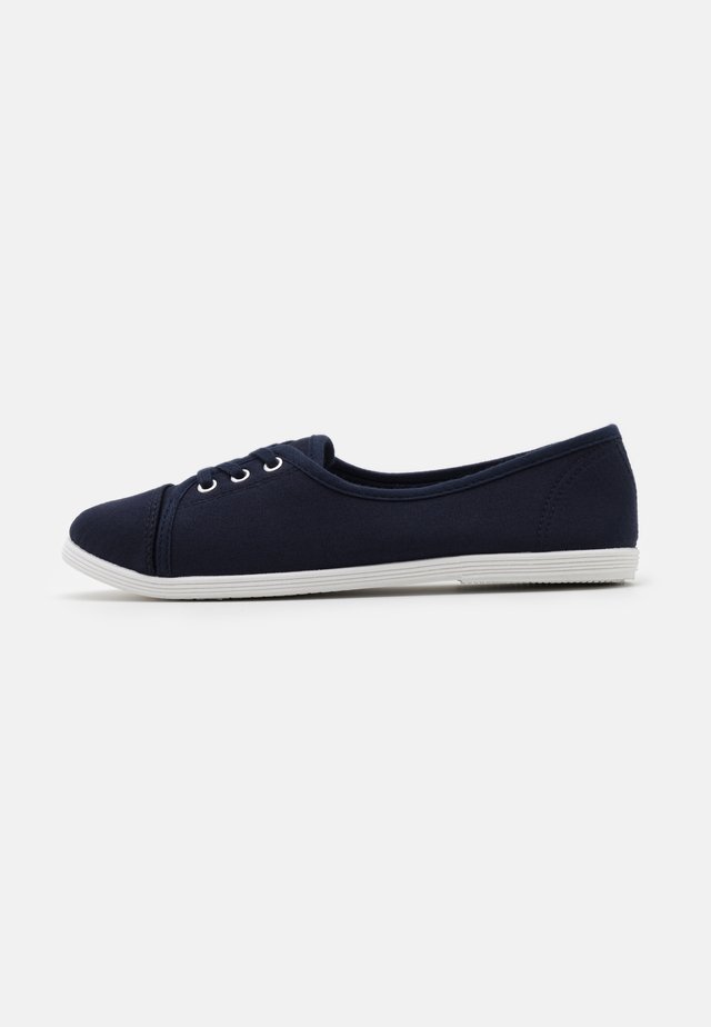 Sneakers - dark blue