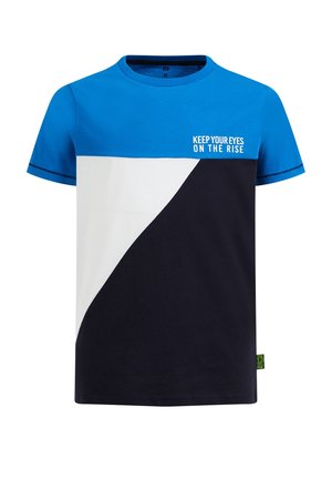 Kortærmet t-shirt med blå øverste sektion, diagonale hvide og sorte paneler og teksten "KEEP YOUR EYES ON THE RISE" på brystet.