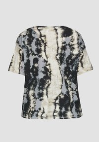 QS - T-shirt z nadrukiem