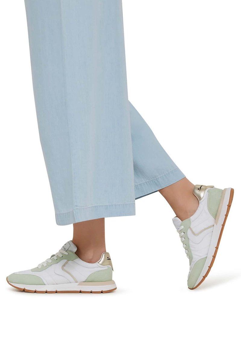 Voile Blanche STORM 015 - Baskets basses - mint