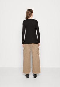 Selected Femme SLFDIANNA O NECK - Langærmet T-shirt - black