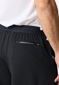 Swedemount VERTICAL - Kurze Sporthose - black