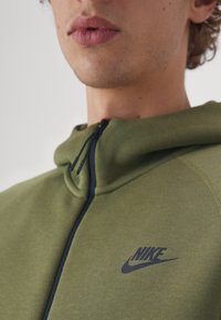 Nike Sportswear TECH - Sweat zippé - neutral olive/medium olive