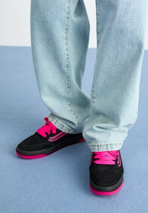 Skateboardové boty - black