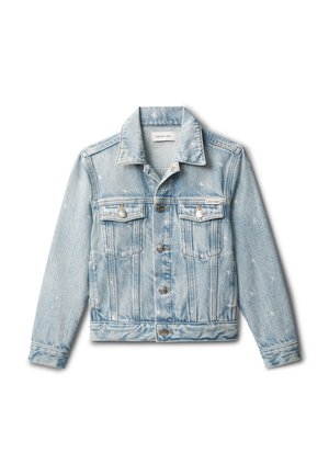 Svetlomodrá rifľová bunda so zapínaním na gombíky vpredu, dvoma náprsnými vreckami a jemnými bielymi logotypmi, označená ako Calvin Klein Jeans.