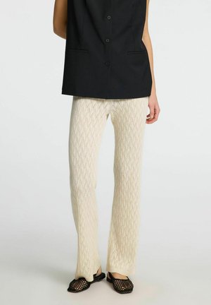 HIGH WAIST STRICK - Bukser - birch