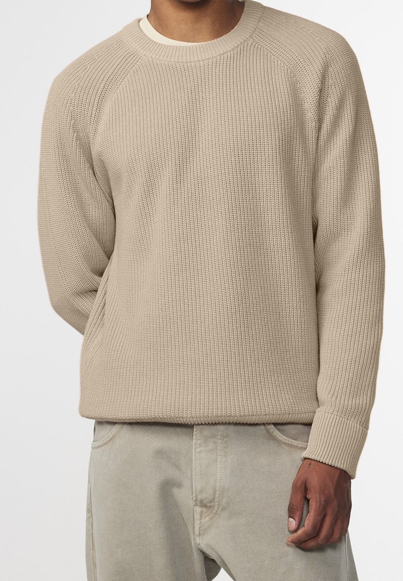 NN.07 Sweter