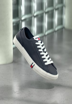 ARCHIVE LONG LACE - Sportcipő - dark night navy