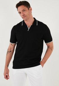 REGULAR FIT - Polo majica - black